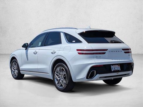 Used 2024 Genesis GV70 2.5T AWD/4WD image 8