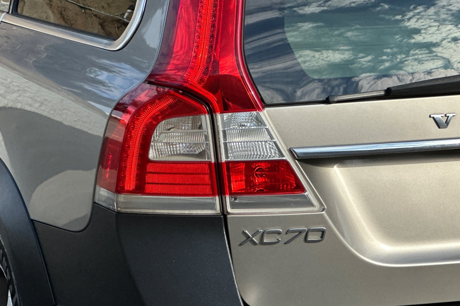Used 2015 Volvo XC70 T5 Platinum FWD image 33