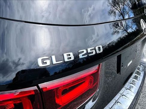 Certified 2023 Mercedes-Benz GLB 250 4MATIC image 7