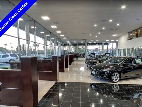 Used 2021 Ford Explorer XLT image 31