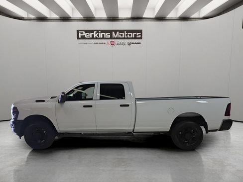 New 2026 RAM 2500 Tradesman AWD/4WD image 2