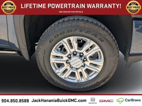 Used 2022 GMC Sierra 3500 Denali w/ Technology Package AWD/4WD image 10