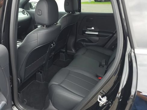 Certified 2025 Mercedes-Benz GLA 250 4MATIC image 23