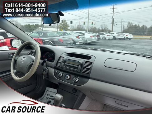 Used 2005 Toyota Camry LE image 25