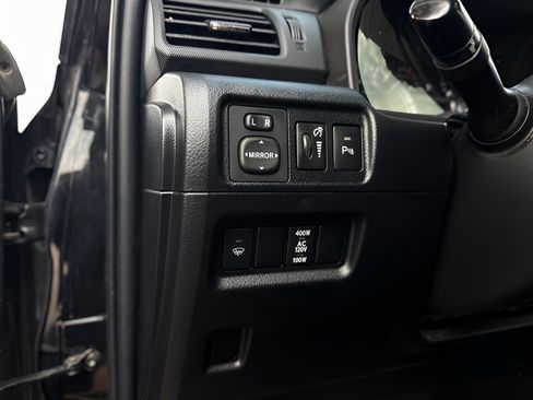 Used 2016 Toyota 4Runner Limited AWD/4WD image 17