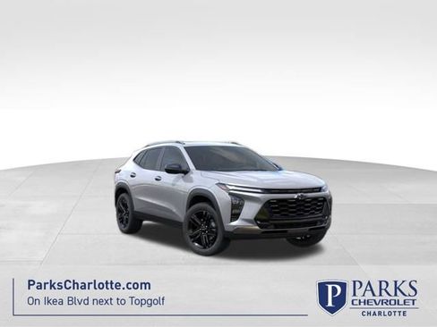 New 2026 Chevrolet Trax ACTIV w/ Sunroof Package FWD image 1
