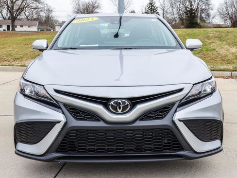 Used 2023 Toyota Camry SE image 20