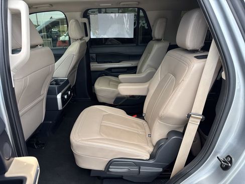 Used 2024 Ford Expedition Limited RWD image 27
