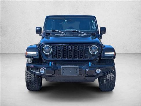 Used 2024 Jeep Wrangler High Altitude image 2
