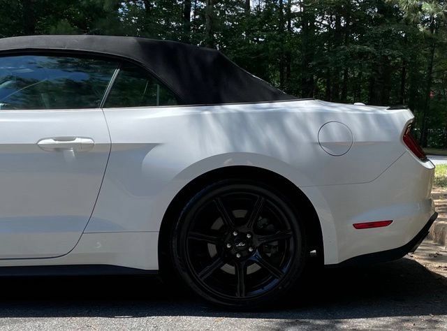 Used 2020 Ford Mustang GT Premium w/ Ford Safe & Smart Package RWD image 7