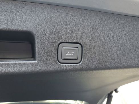 New 2026 GMC Acadia Elevation image 9