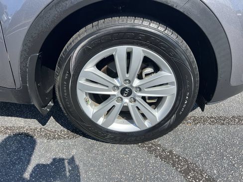 Used 2017 Kia Sportage LX FWD image 13