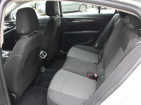 Used 2018 Buick Regal Preferred FWD image 27