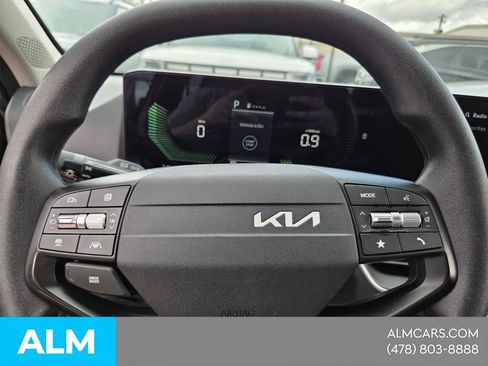 Used 2025 Kia K4 FWD image 20