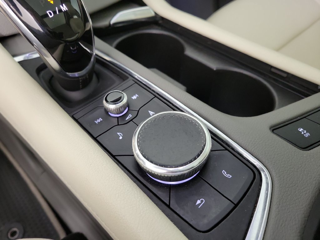 Used 2020 Cadillac XT6 Premium Luxury FWD image 32