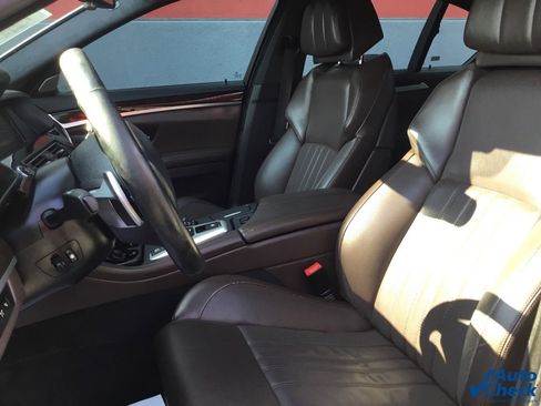 Used 2013 BMW M5 image 21