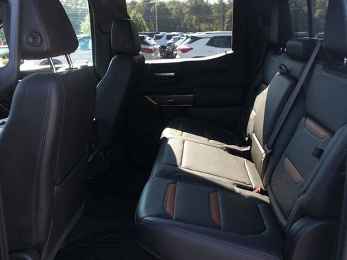 Used 2019 GMC Sierra 1500 AT4 w/ AT4 Premium Package AWD/4WD image 35
