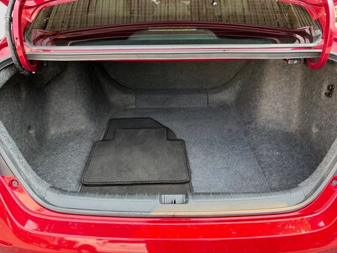 Used 2018 Honda Accord LX image 16