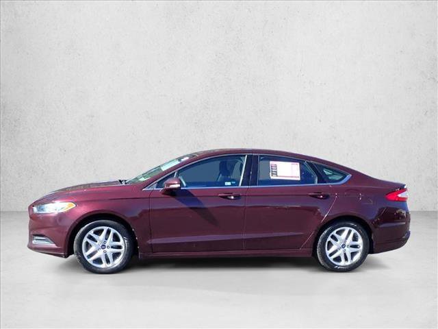 Used 2013 Ford Fusion SE FWD image 2
