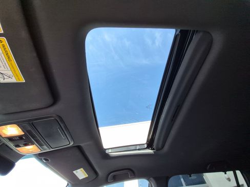 Used 2023 Honda Passport TrailSport image 19