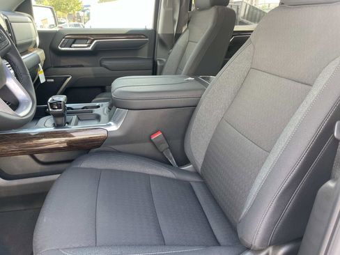 New 2026 GMC Sierra 1500 Elevation image 23