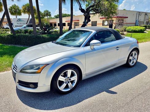 Used 2008 Audi TT 2.0T FWD image 4
