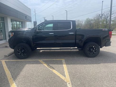 Used 2021 GMC Sierra 1500 SLT w/ SLT Premium Plus Package AWD/4WD image 8
