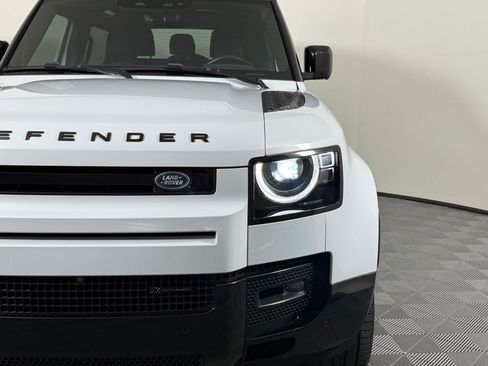 Used 2023 Land Rover Defender 90 X-Dynamic SE AWD/4WD image 12
