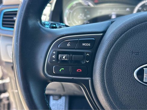 Used 2018 Kia Niro LX FWD image 21