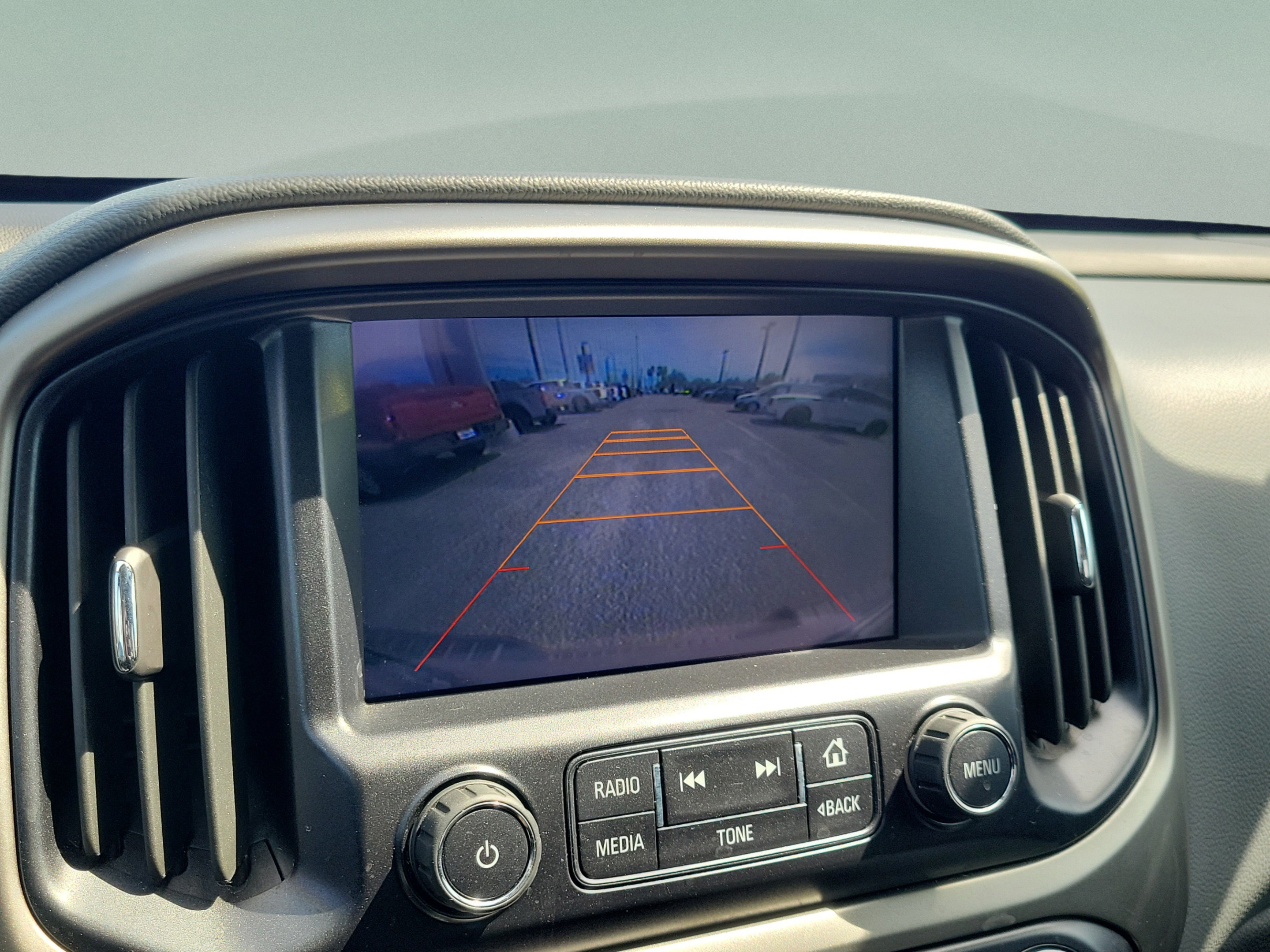 Used 2015 Chevrolet Colorado Z71 RWD image 23