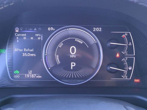 Certified 2024 Lexus ES 300h w/ Premium Package image 22