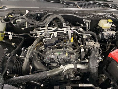 Used 2025 Ford Ranger XLT w/ Equipment Group 301A High AWD/4WD image 25