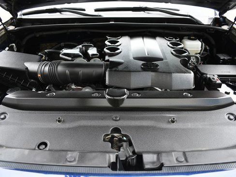 Certified 2024 Toyota 4Runner SR5 AWD/4WD image 29