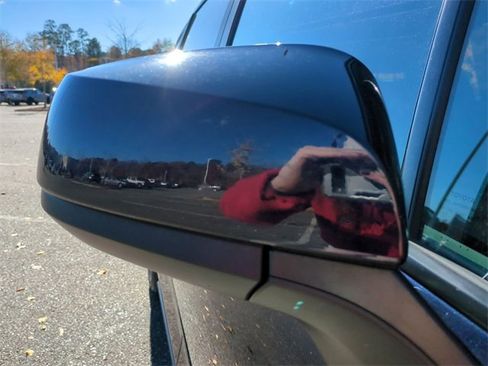 Used 2024 Toyota Sienna XLE image 12