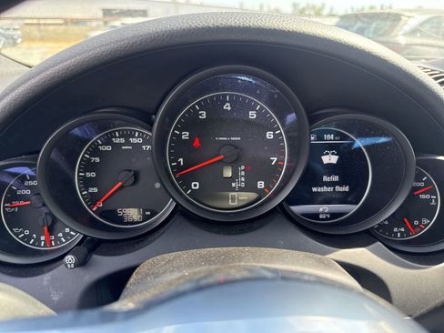 Used 2016 Porsche Cayenne AWD/4WD image 21