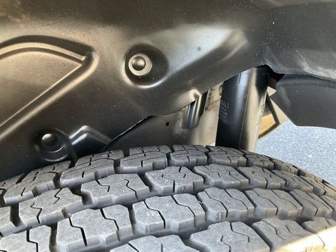 Used 2021 Jeep Wrangler Unlimited Sahara AWD/4WD image 11
