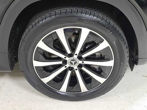 Certified 2023 Mercedes-Benz GLB 250 4MATIC image 9