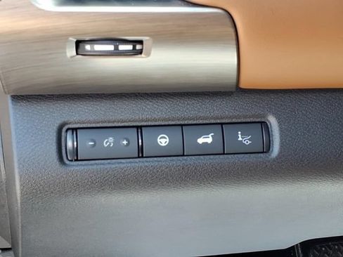 Certified 2023 Nissan Pathfinder Platinum AWD/4WD image 20