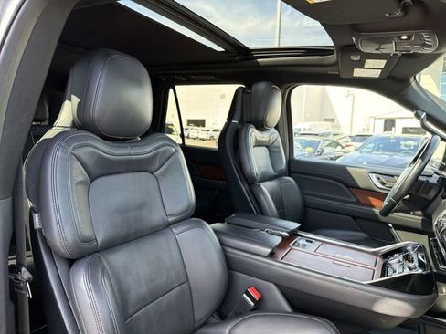 Used 2024 Lincoln Navigator Reserve AWD/4WD image 27