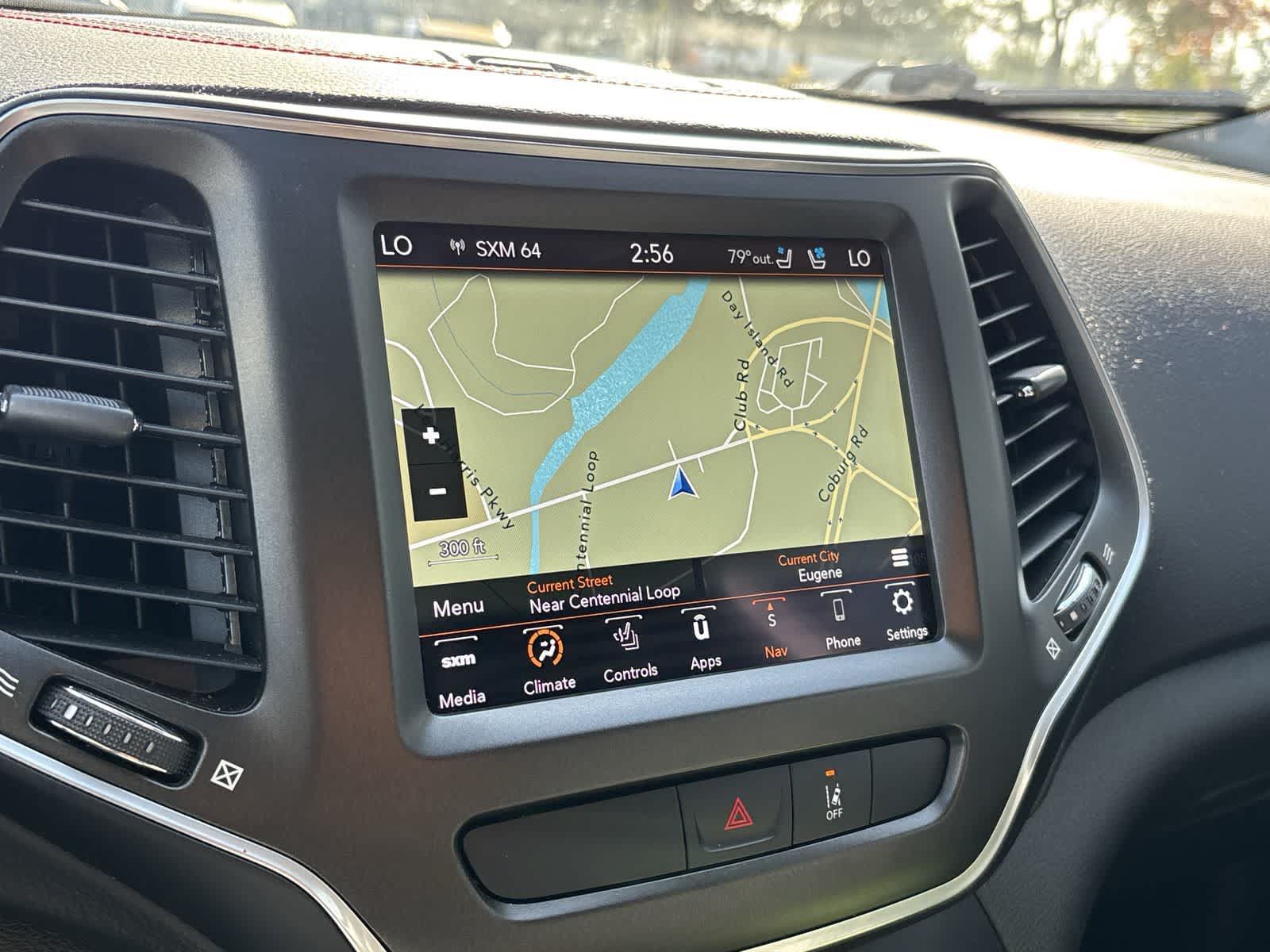 Used 2022 Jeep Cherokee Trailhawk w/ Sound & Nav Group AWD/4WD image 17
