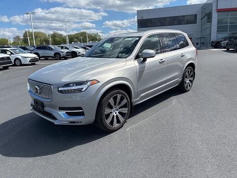 Used 2023 Volvo XC90 B6 Ultimate w/ Protection Package Premier image 15