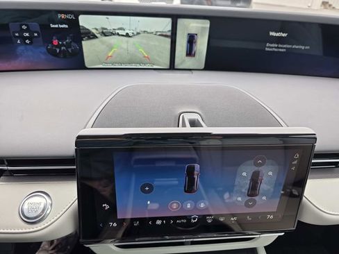 New 2026 Lincoln Nautilus Premier image 12