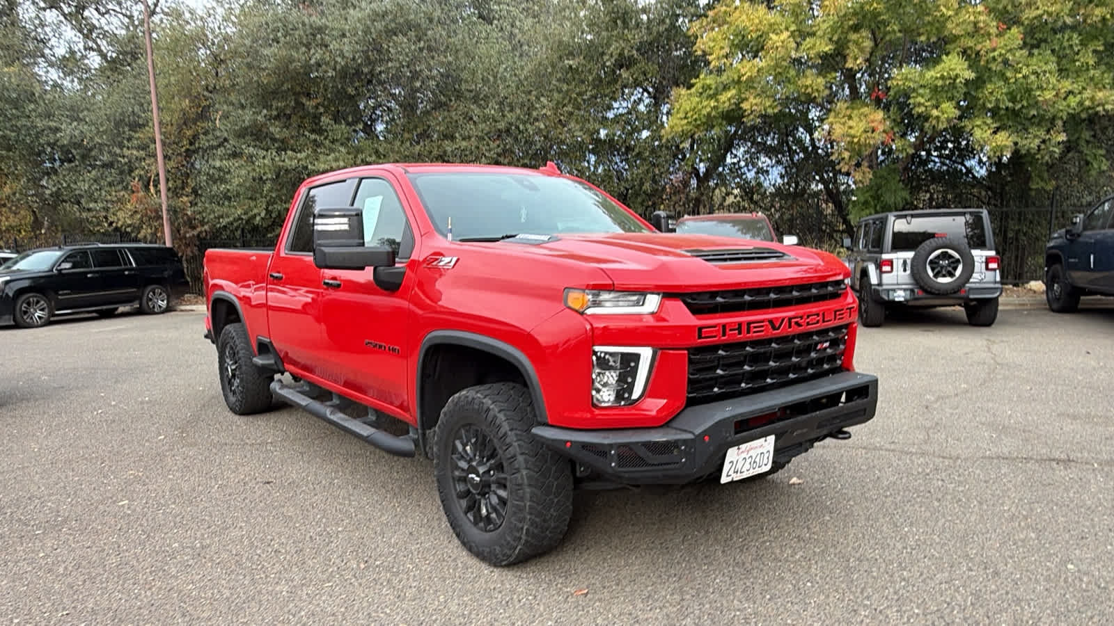 Used 2021 Chevrolet Silverado 2500 LTZ w/ LTZ Plus Package AWD/4WD image 3