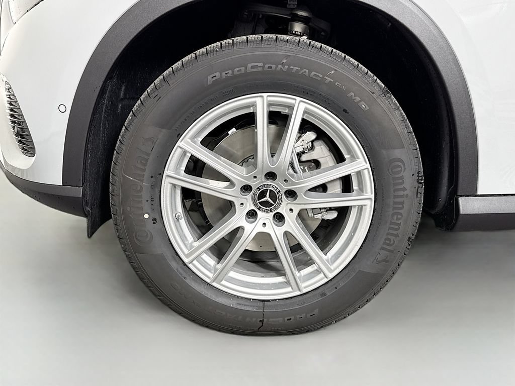 Used 2026 Mercedes-Benz GLC 300 4MATIC image 32