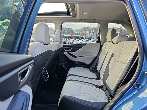 Used 2022 Subaru Forester Premium image 10