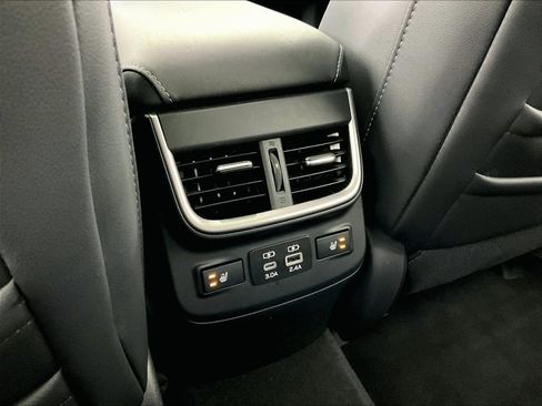 Used 2025 Subaru Outback Touring XT w/ Popular Package #2 AWD/4WD image 10