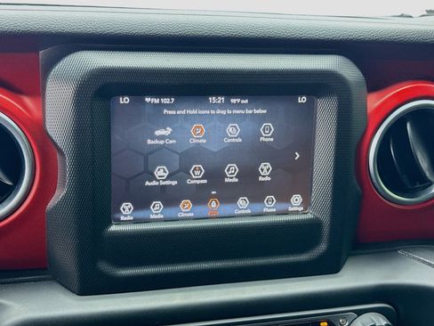 Used 2021 Jeep Gladiator Rubicon w/ Trailer Tow Package image 9