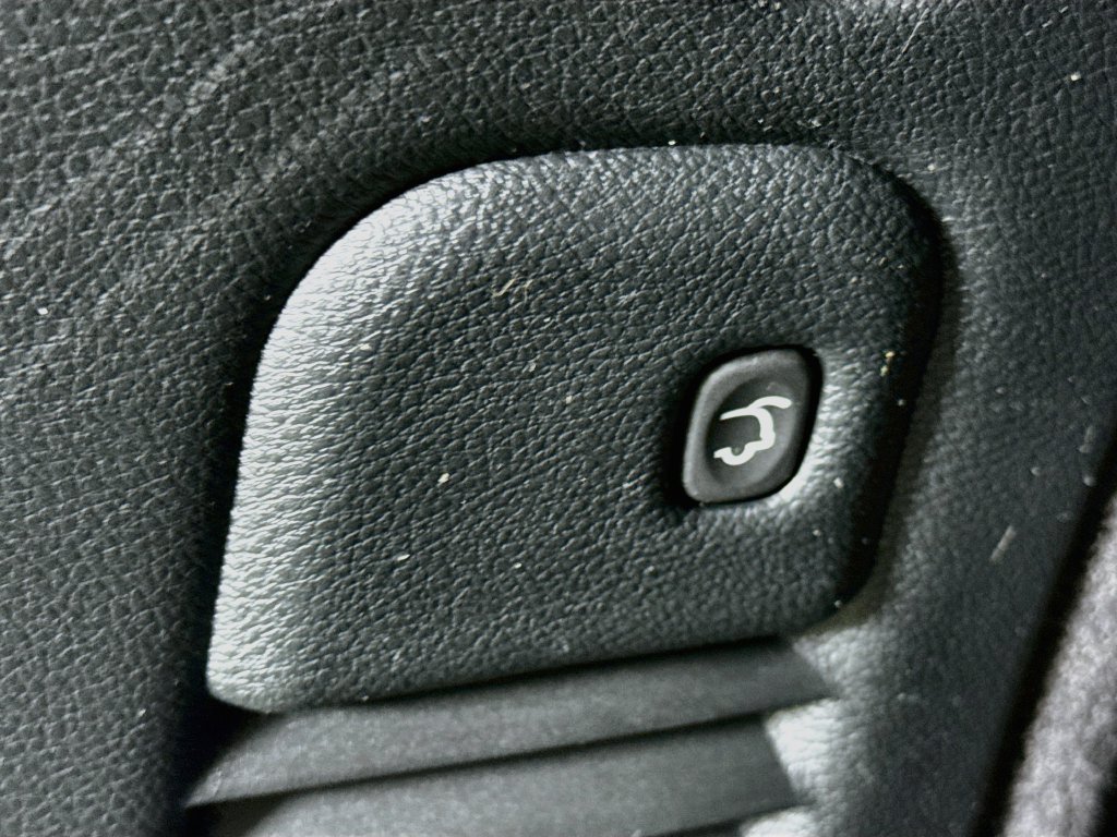Used 2023 Dodge Durango R/T AWD/4WD image 31