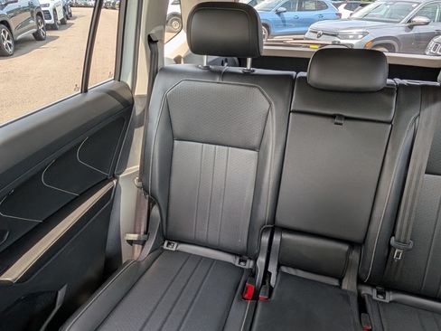 Certified 2022 Volkswagen Tiguan SE AWD/4WD image 12