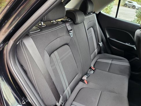 Certified 2024 Hyundai Venue SEL image 15